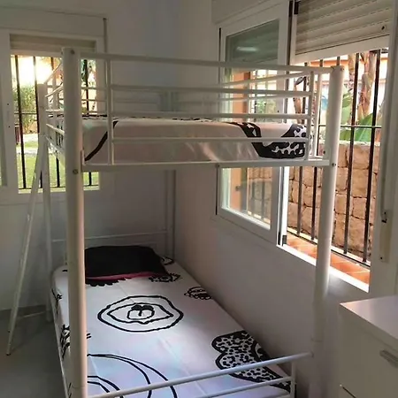 アパート Ground Floor Modern 3 Bed Port エステポナ